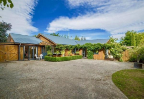 Wisteria Lodge – Close to Lake and Cromwell Old Town, Cromwell